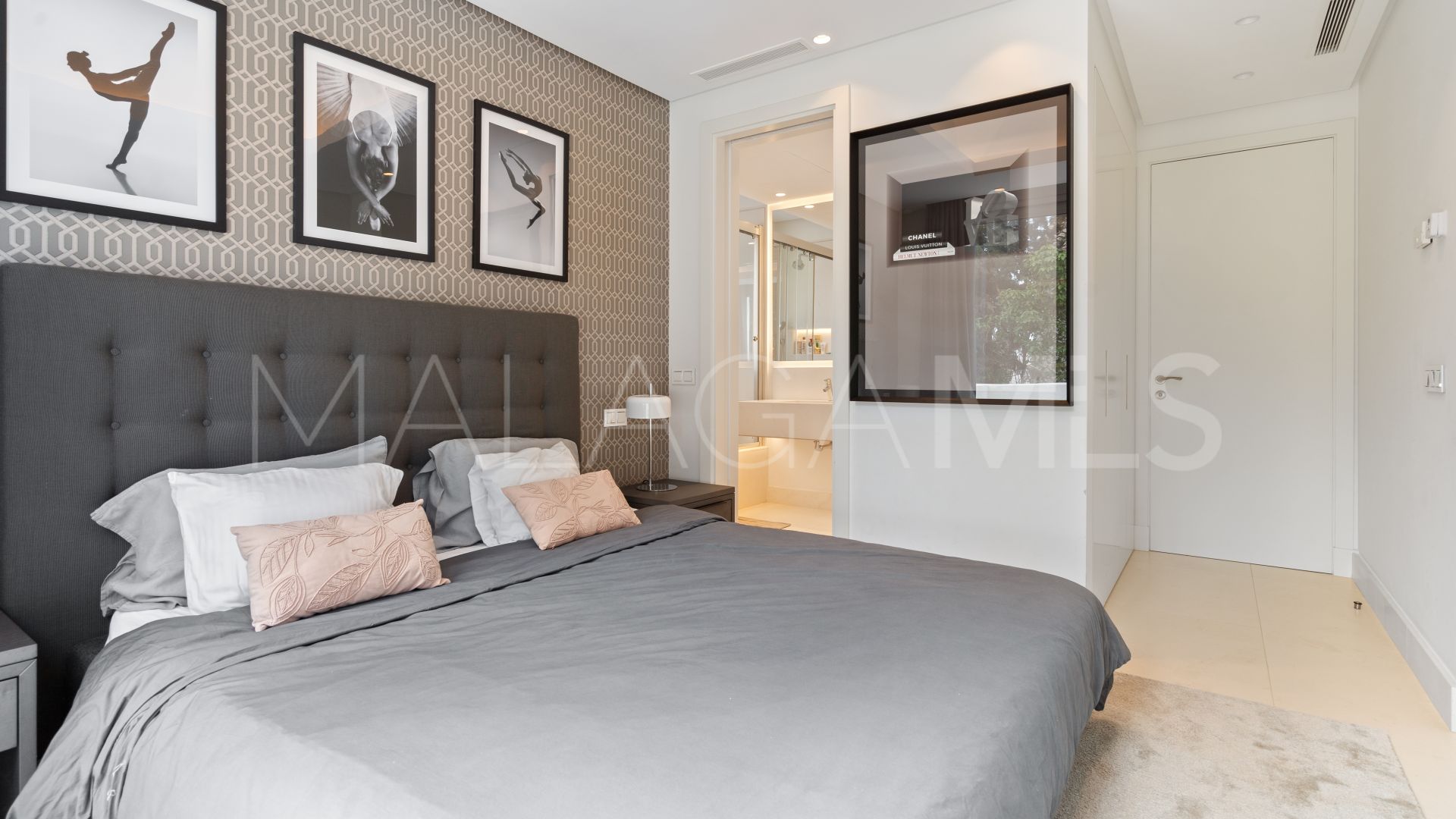 5 bedrooms Cortijo Blanco villa for sale