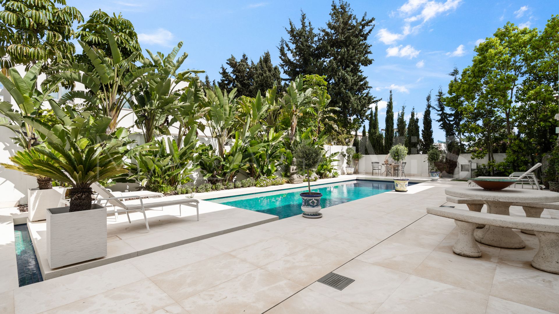 5 bedrooms Cortijo Blanco villa for sale