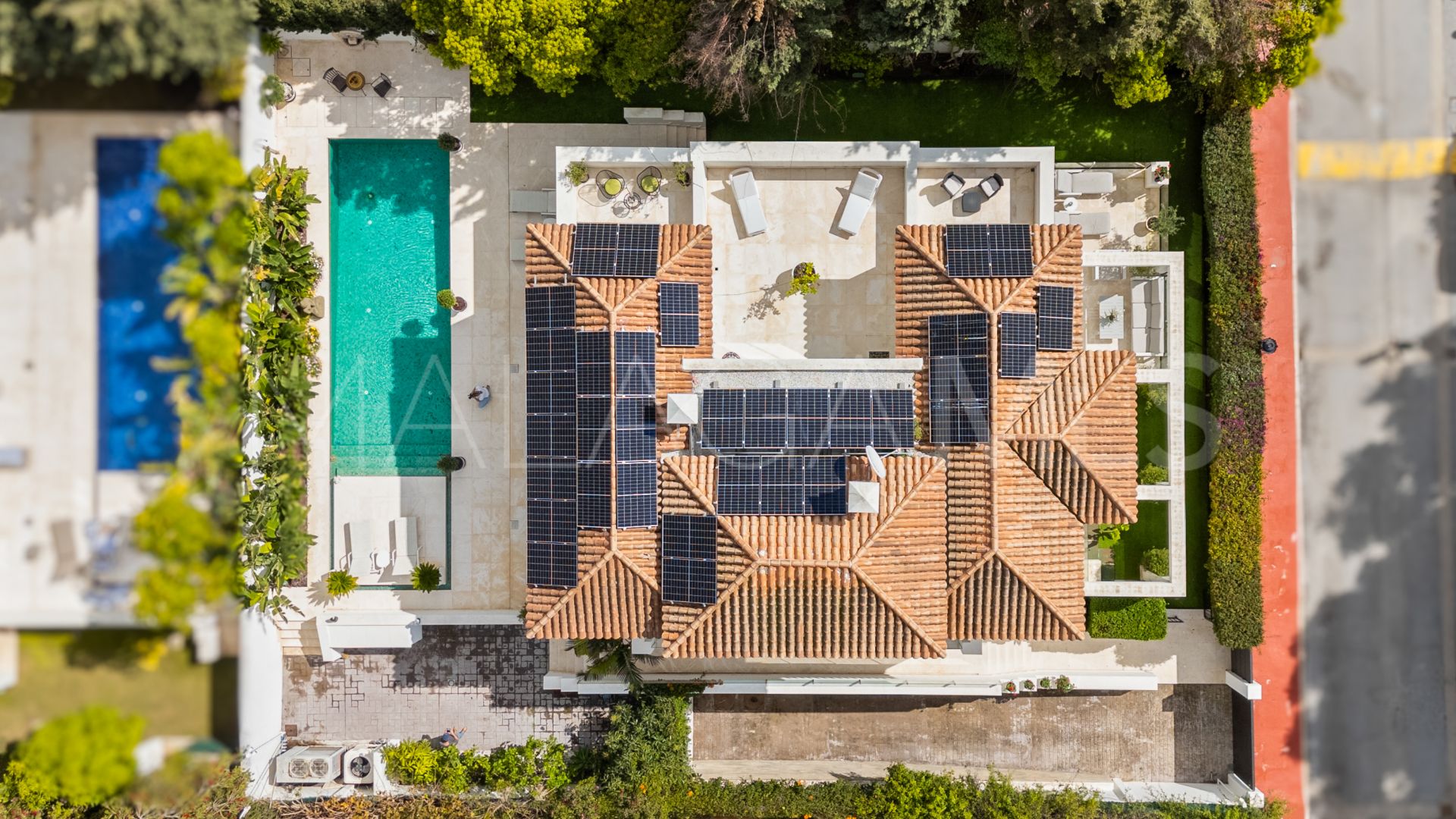 5 bedrooms Cortijo Blanco villa for sale