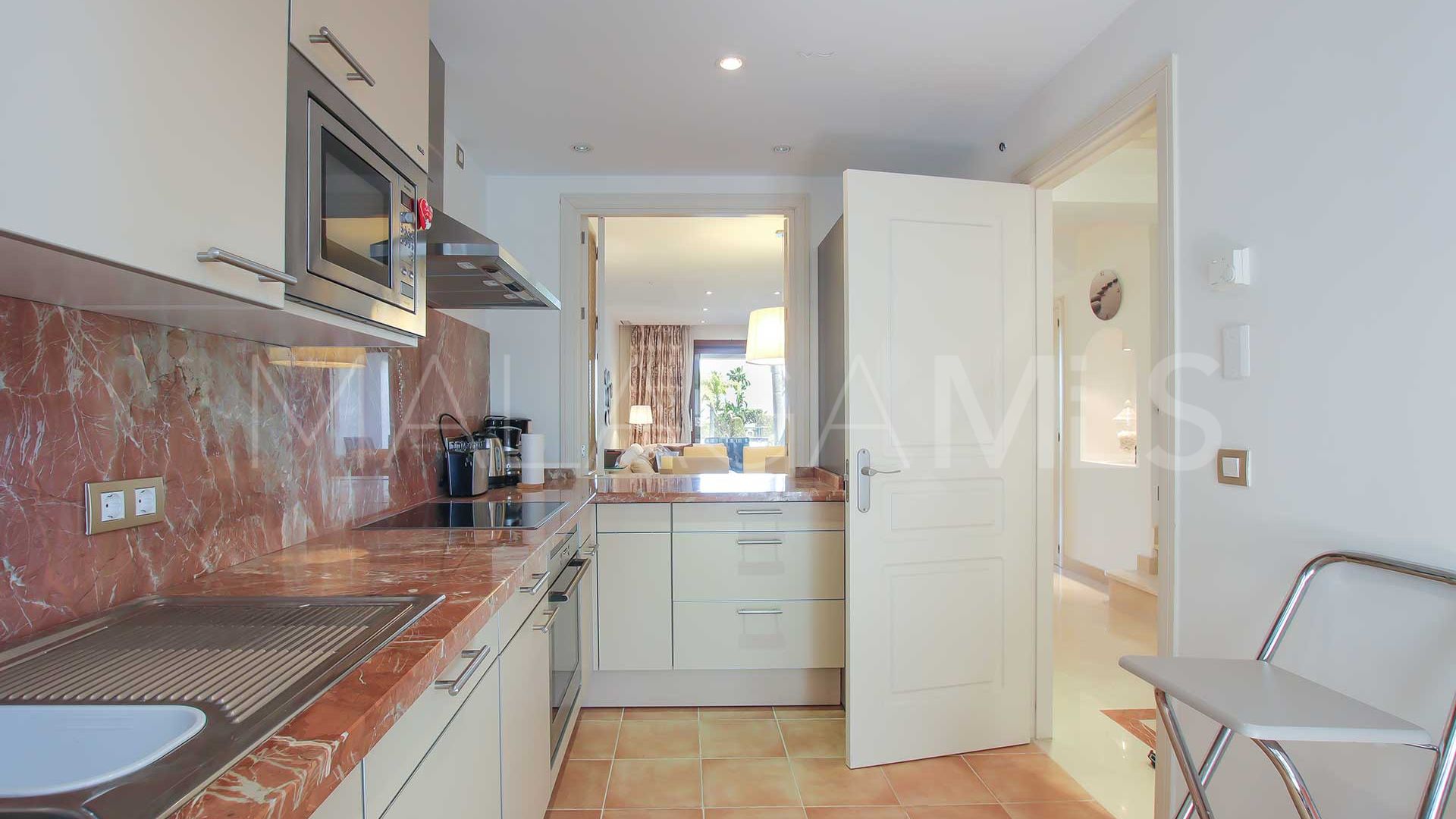 For sale Mirador del Paraiso town house