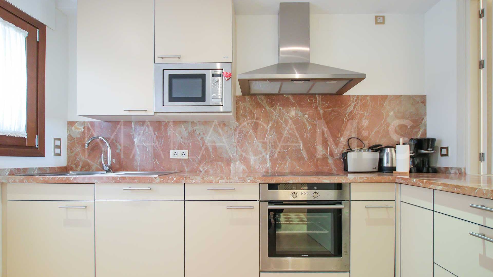 For sale Mirador del Paraiso town house