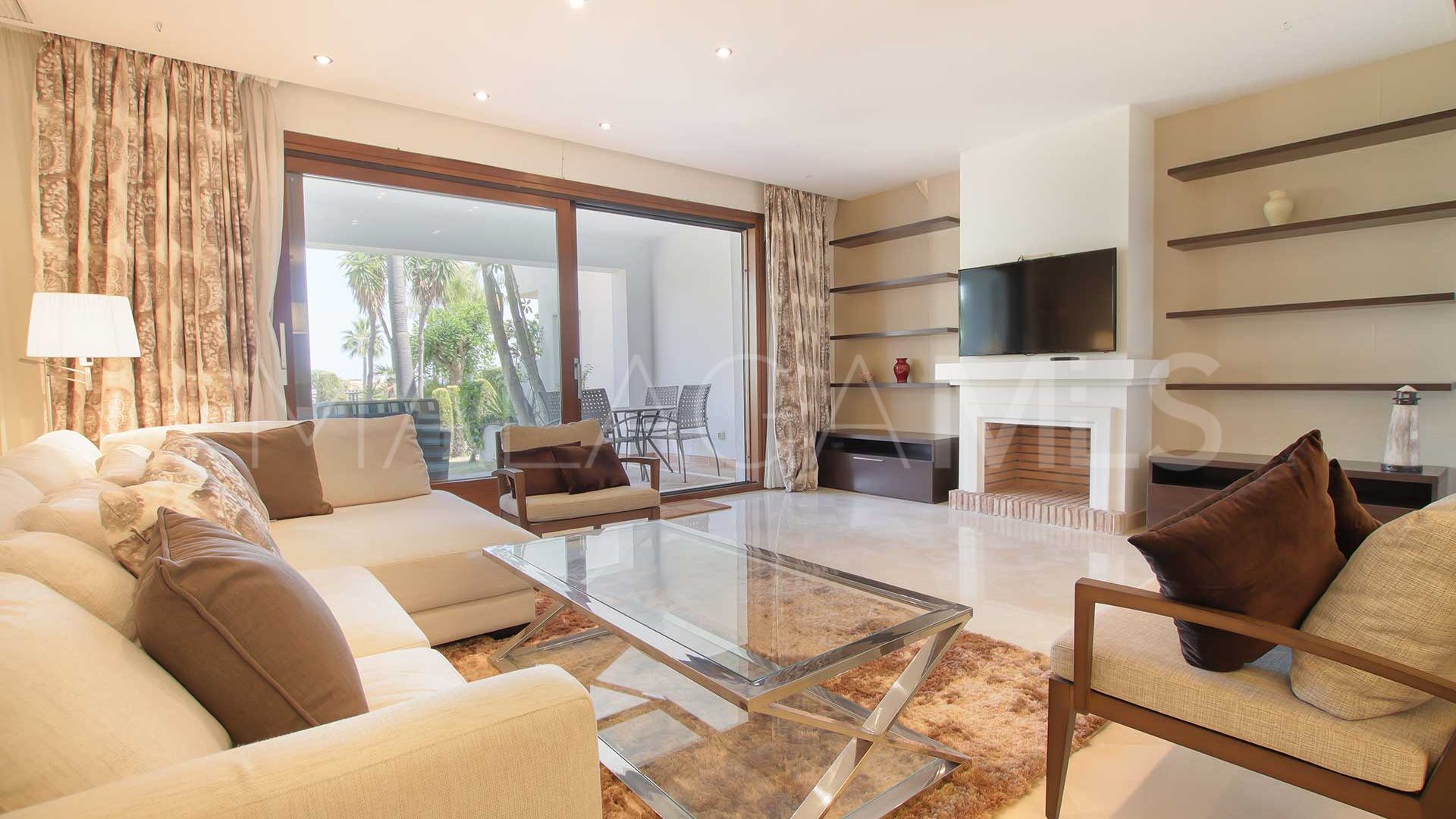 For sale Mirador del Paraiso town house