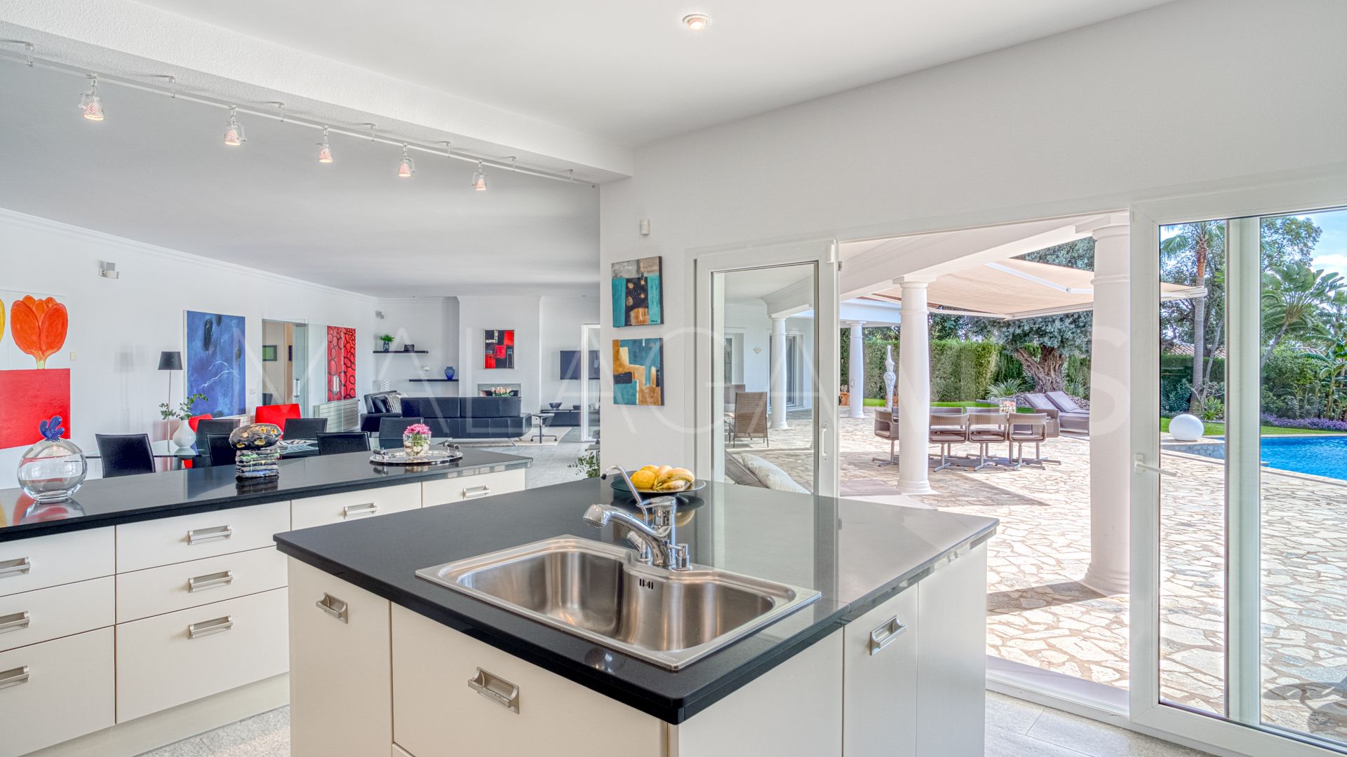 Villa for sale in Hacienda las Chapas