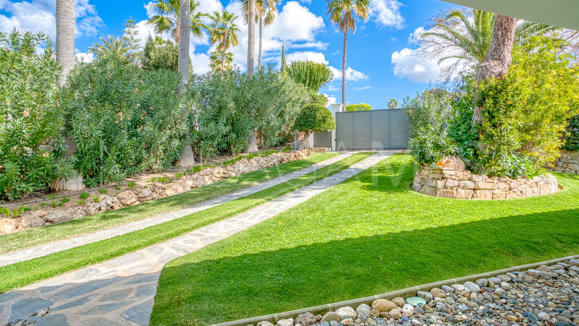 Villa for sale in Hacienda las Chapas