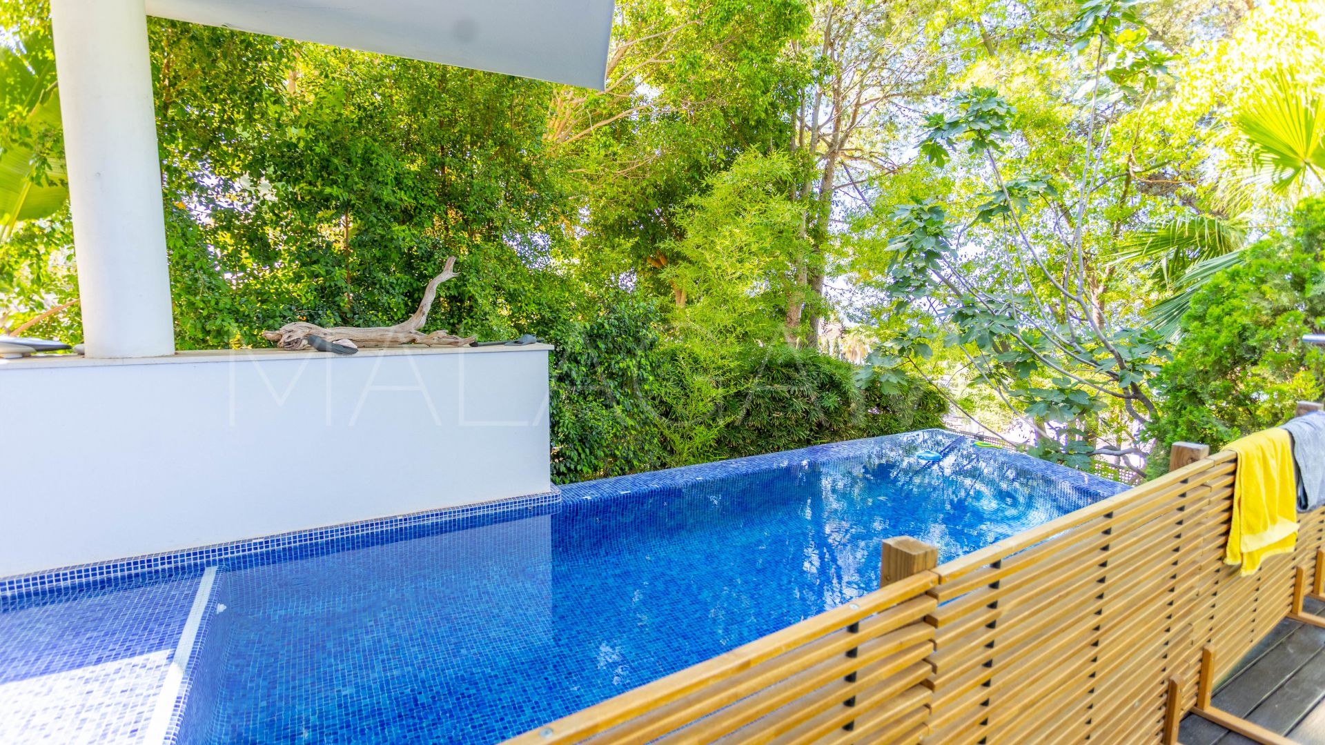 Maison jumelée for sale in Meisho Hills