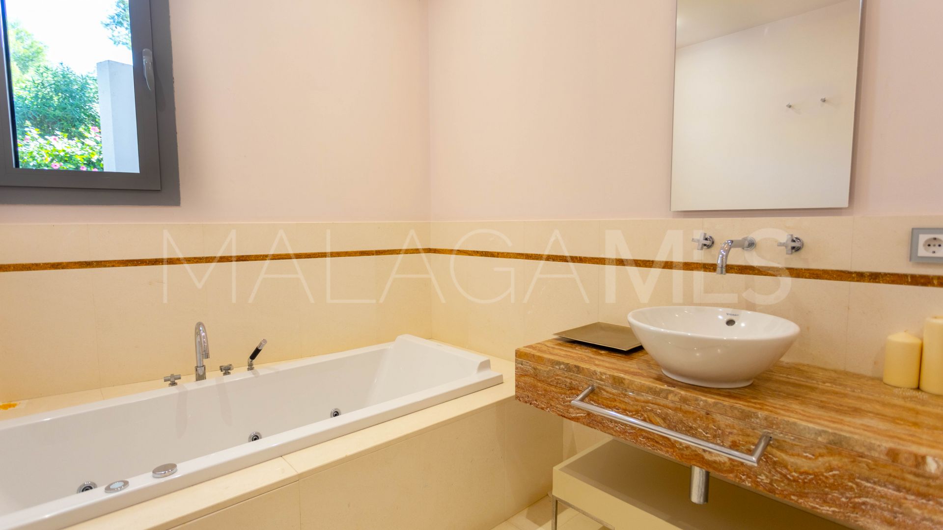 Maison jumelée for sale in Meisho Hills