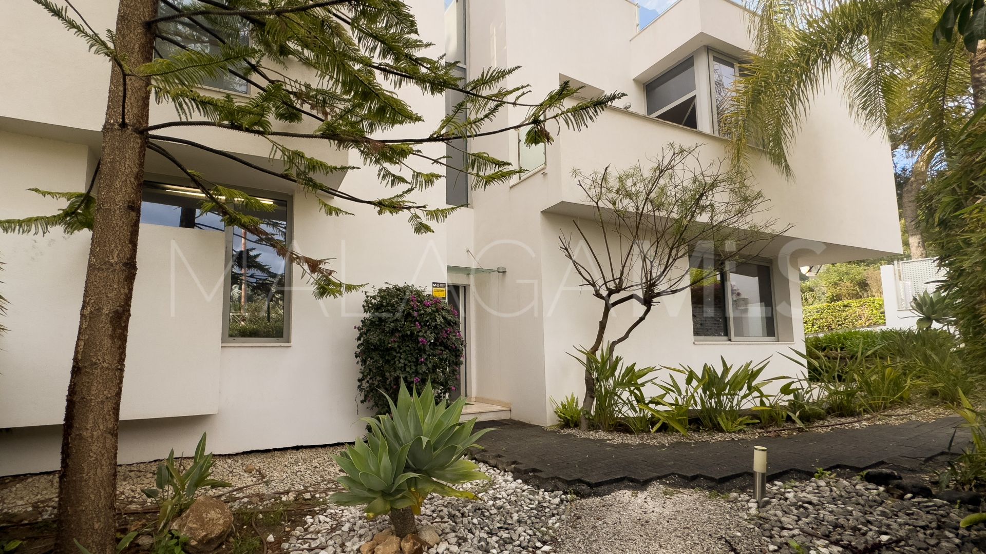 Semi detached house in Meisho Hills for sale