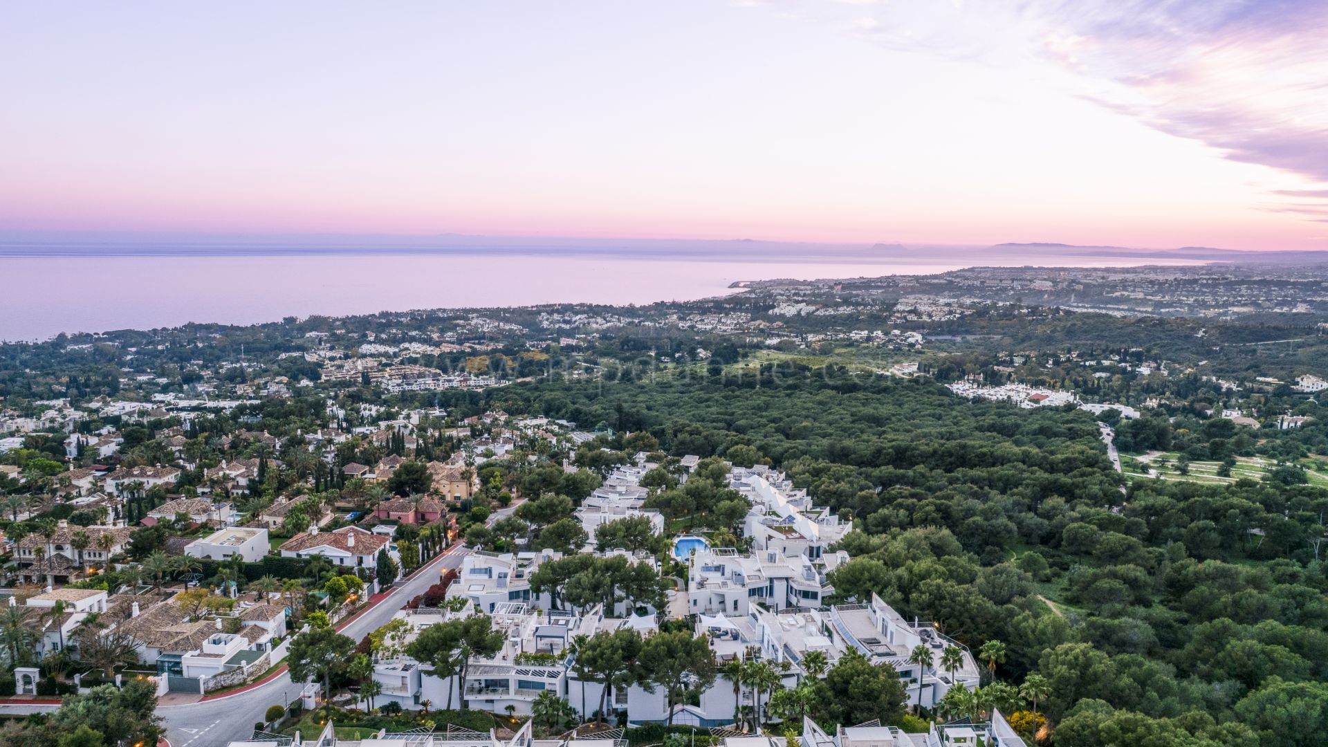 Villa Jumelée, Piscine Privée, Sierra Blanca, Golden Mile