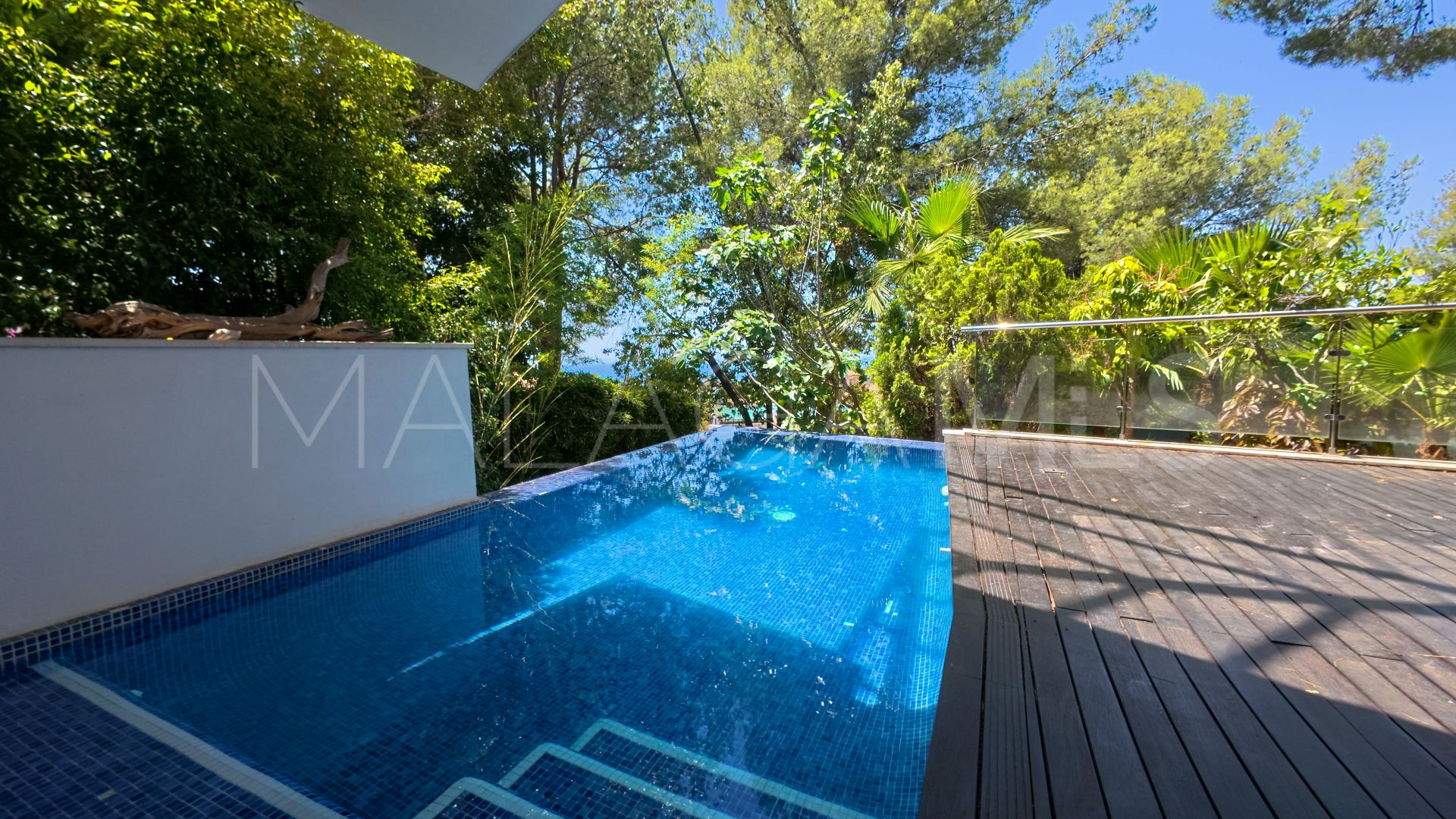 Parhus for sale in Meisho Hills
