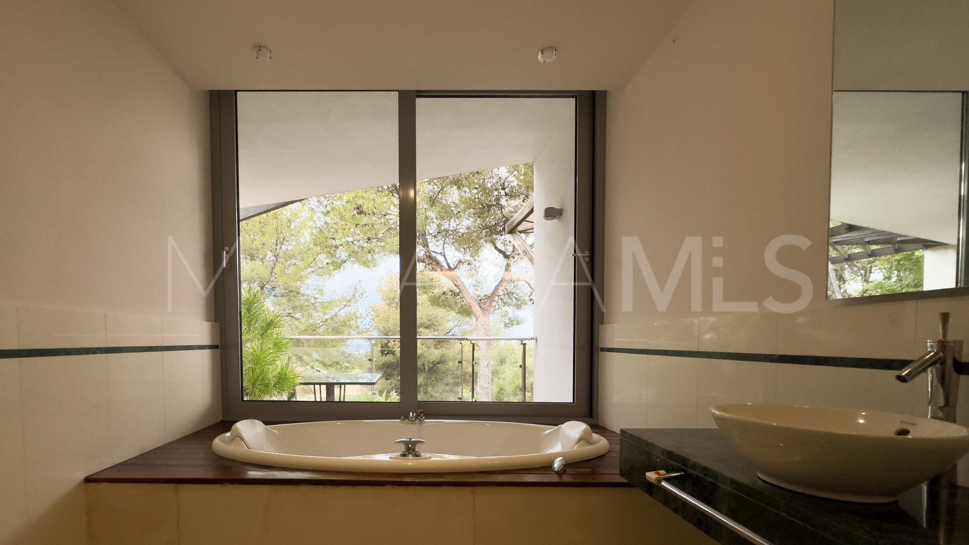 Semi detached house in Meisho Hills for sale