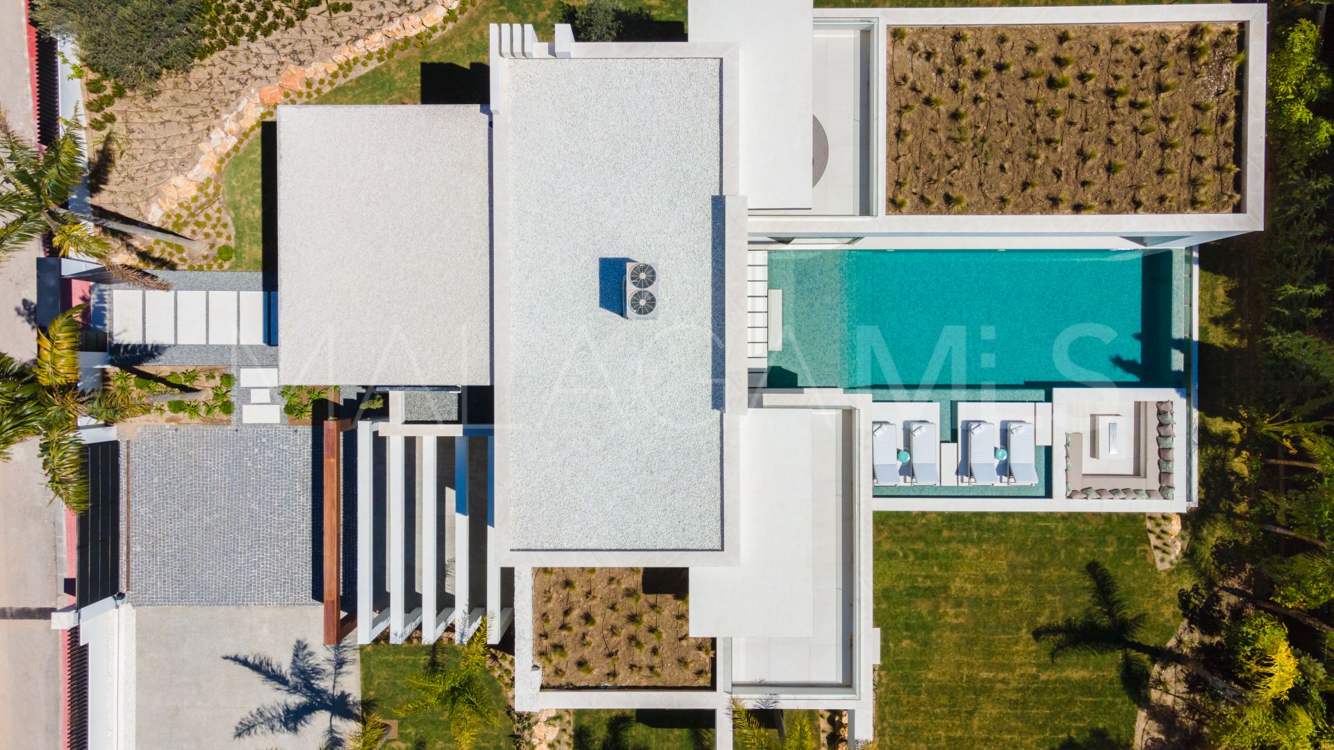 Villa for sale in Las Brisas