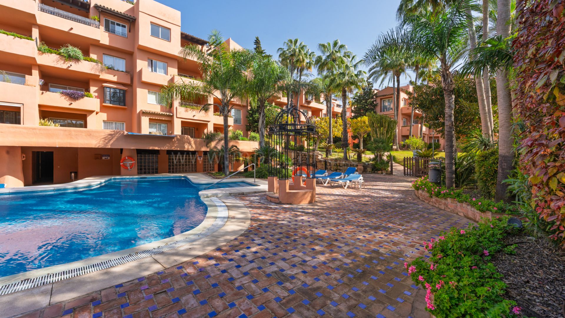 Luxury Renovated Apartment with Mediterranean Views