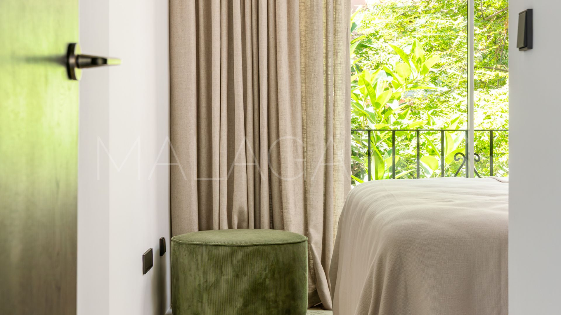 For sale apartment in Oasis de Marbella