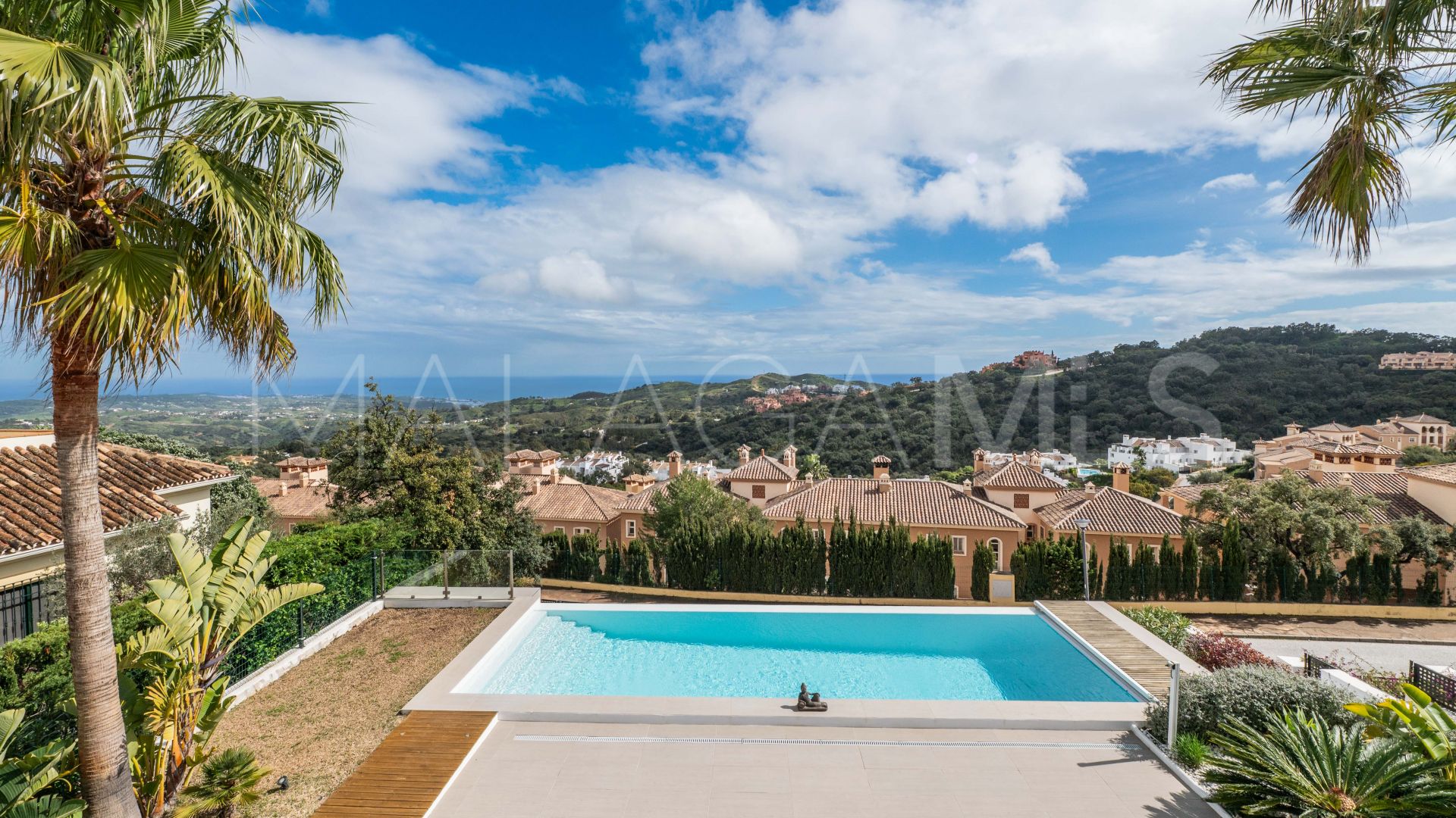 Villa for sale in La Mairena