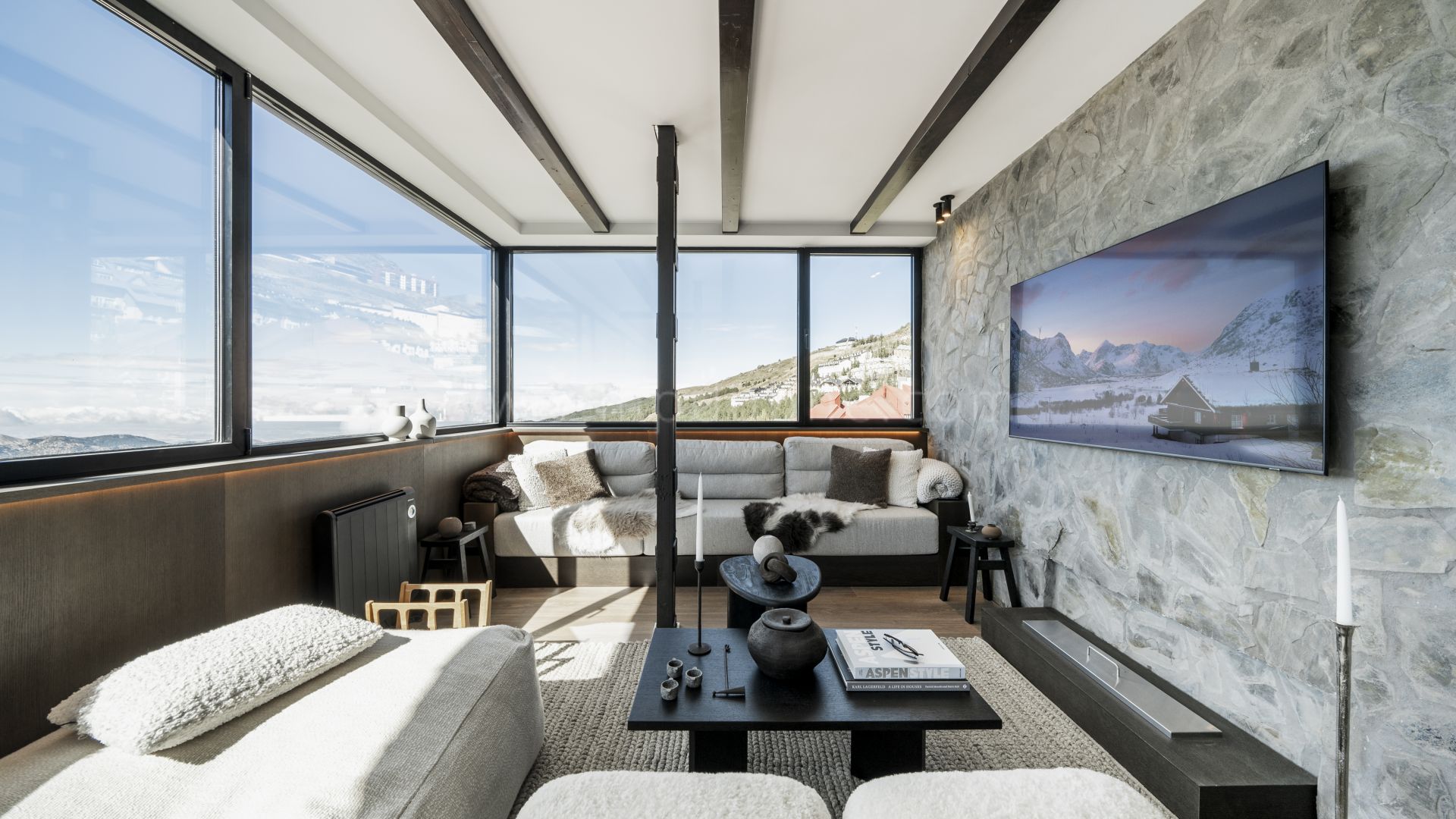 Scandinavian-Style Alpine Apartment with Sauna and Mountain Views