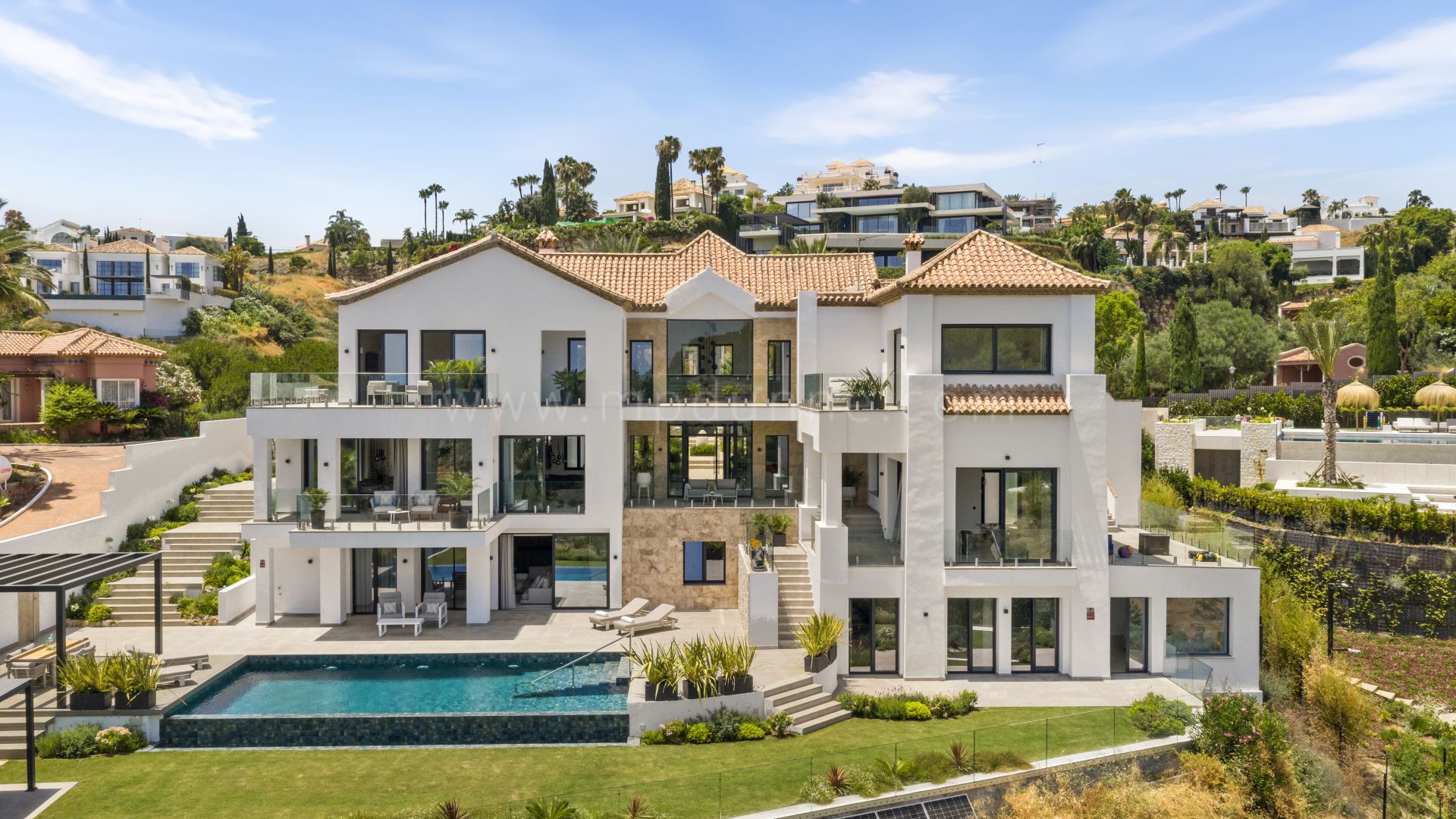 Villa de Lujo con Vistas al Mar y Spa en Los Flamingos