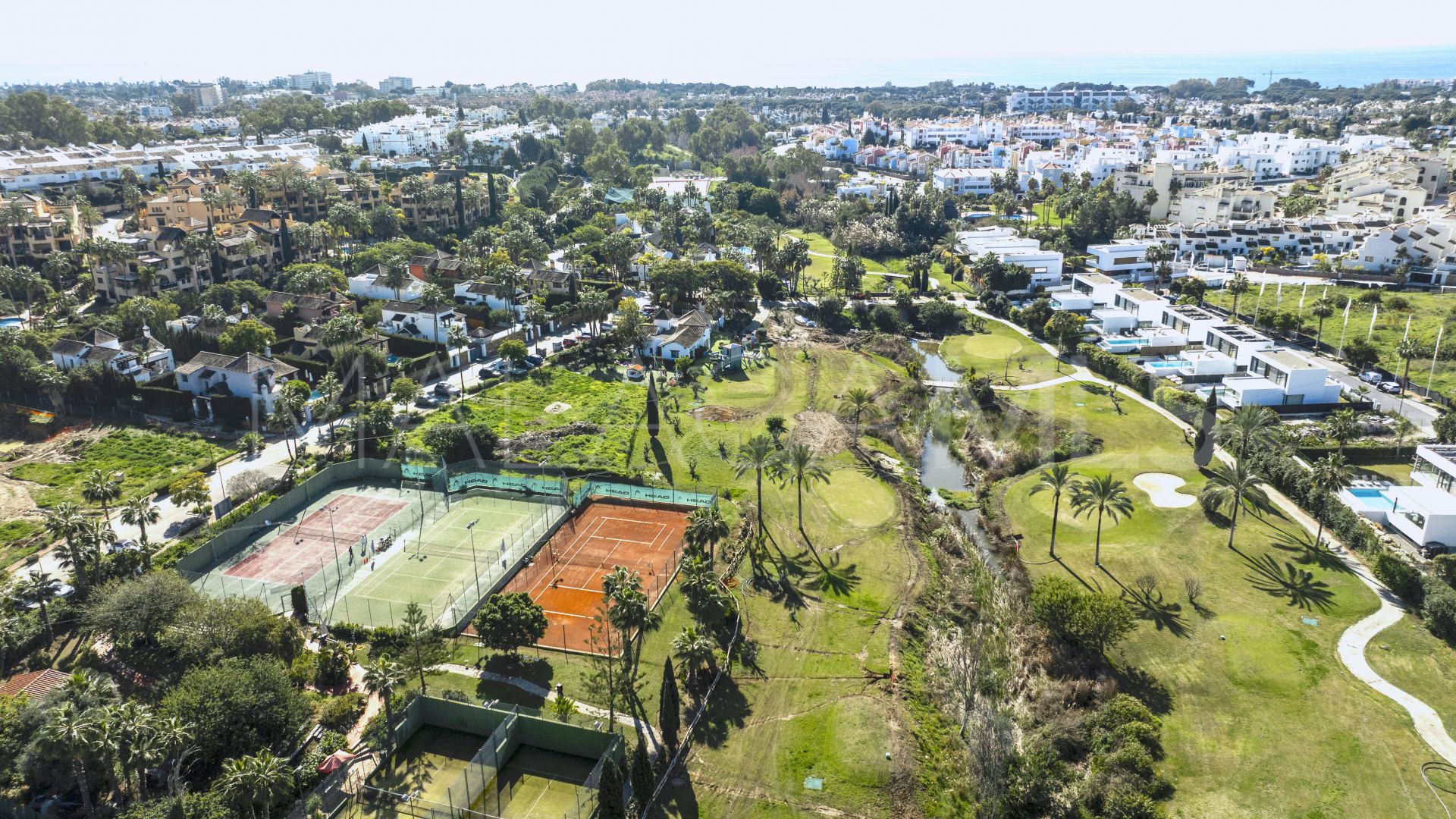 Villa a la venta de 5 bedrooms in El Campanario