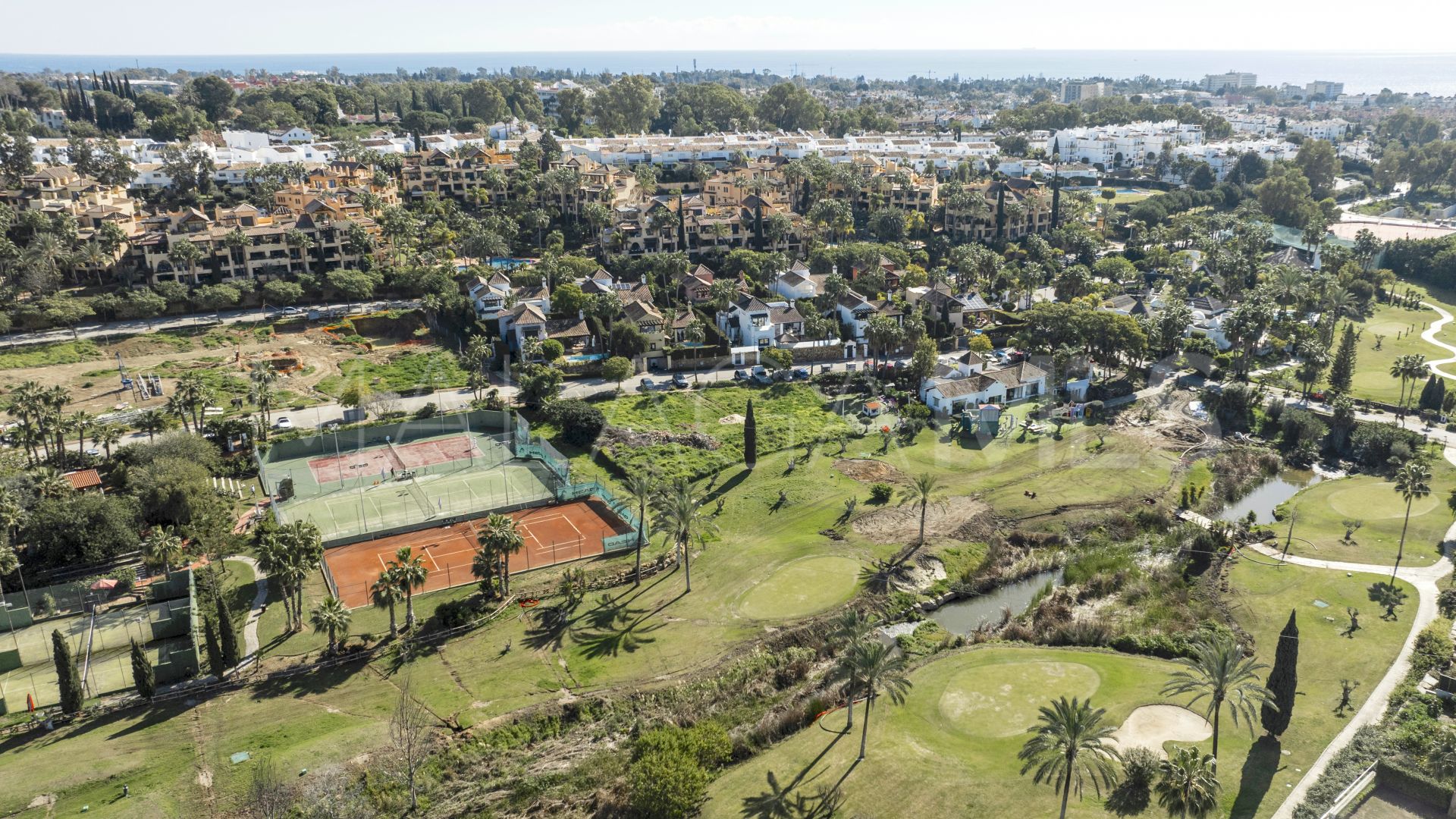 Villa a la venta in El Campanario