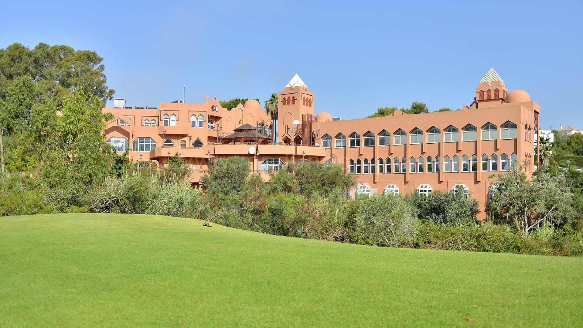 Centre Commercial, Opportunité d’Investissement à La Reserva de Marbella