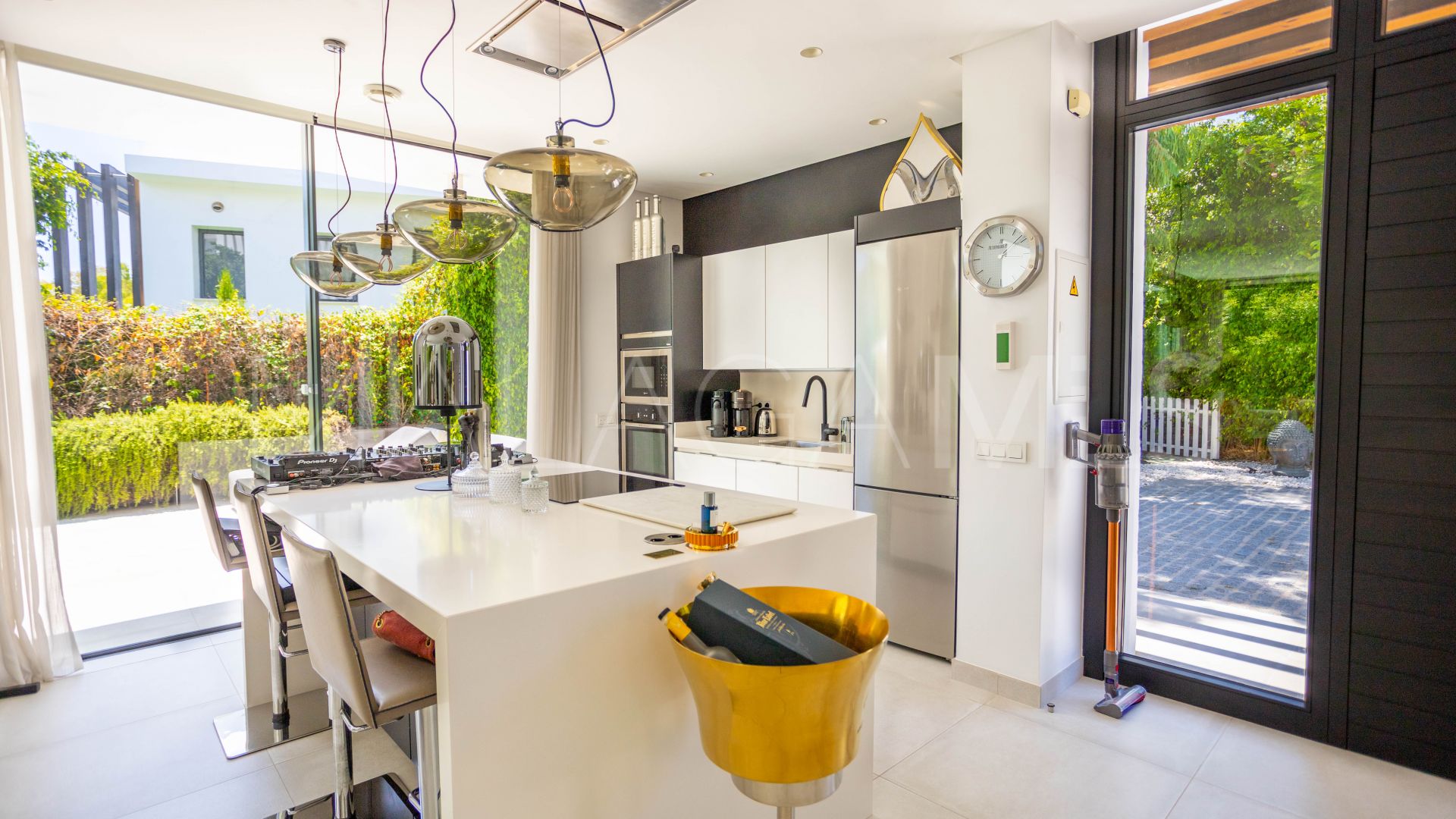 Villa for sale in Arboleda