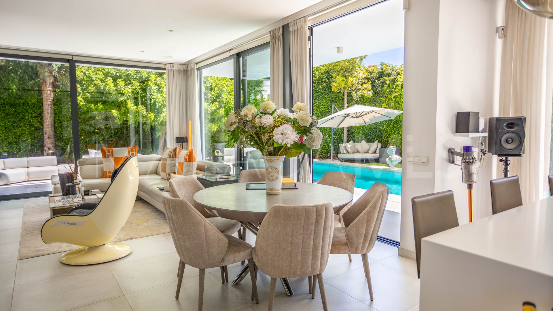 Villa for sale in Arboleda