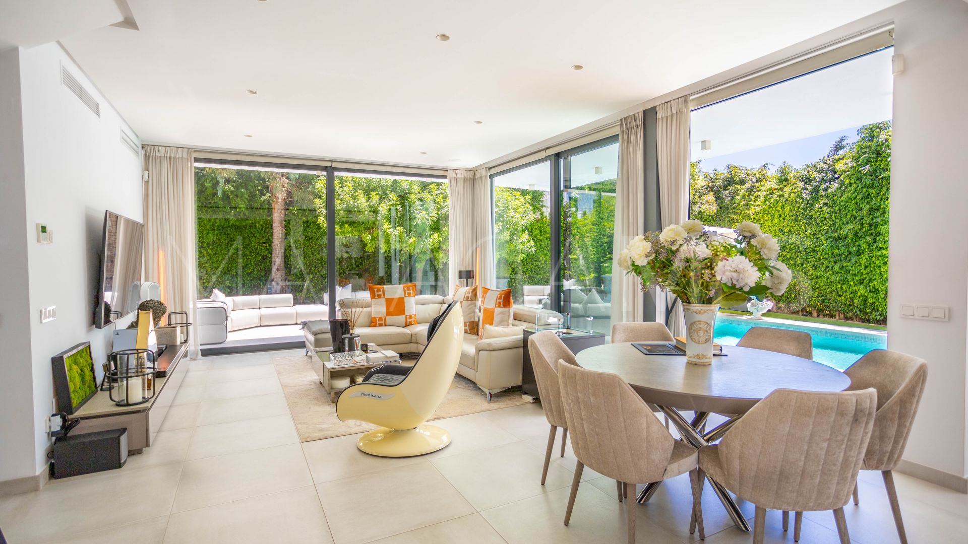 Villa for sale in Arboleda