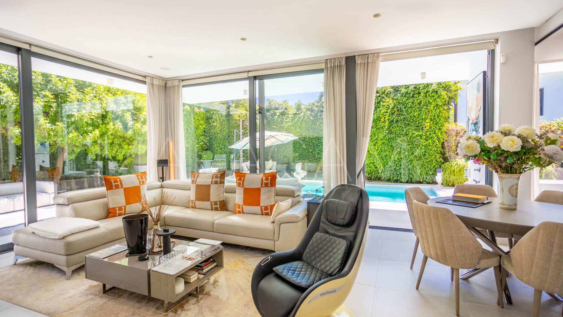 Villa for sale in Arboleda
