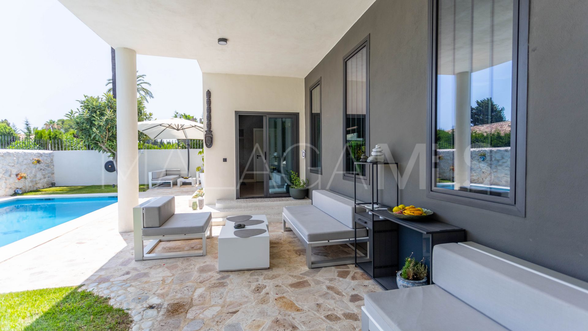 Villa for sale in El Paraiso