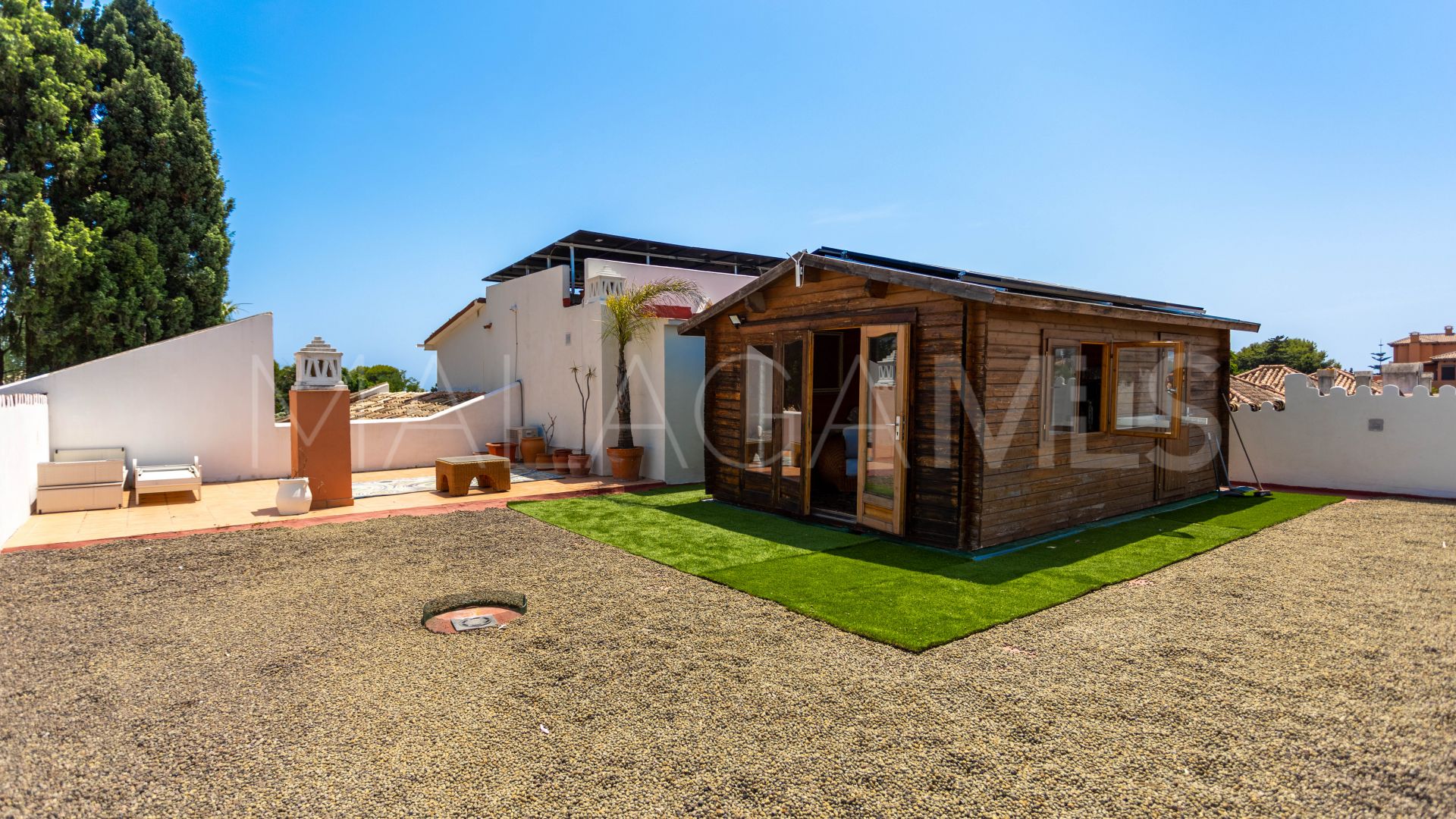 Villa for sale in El Paraiso