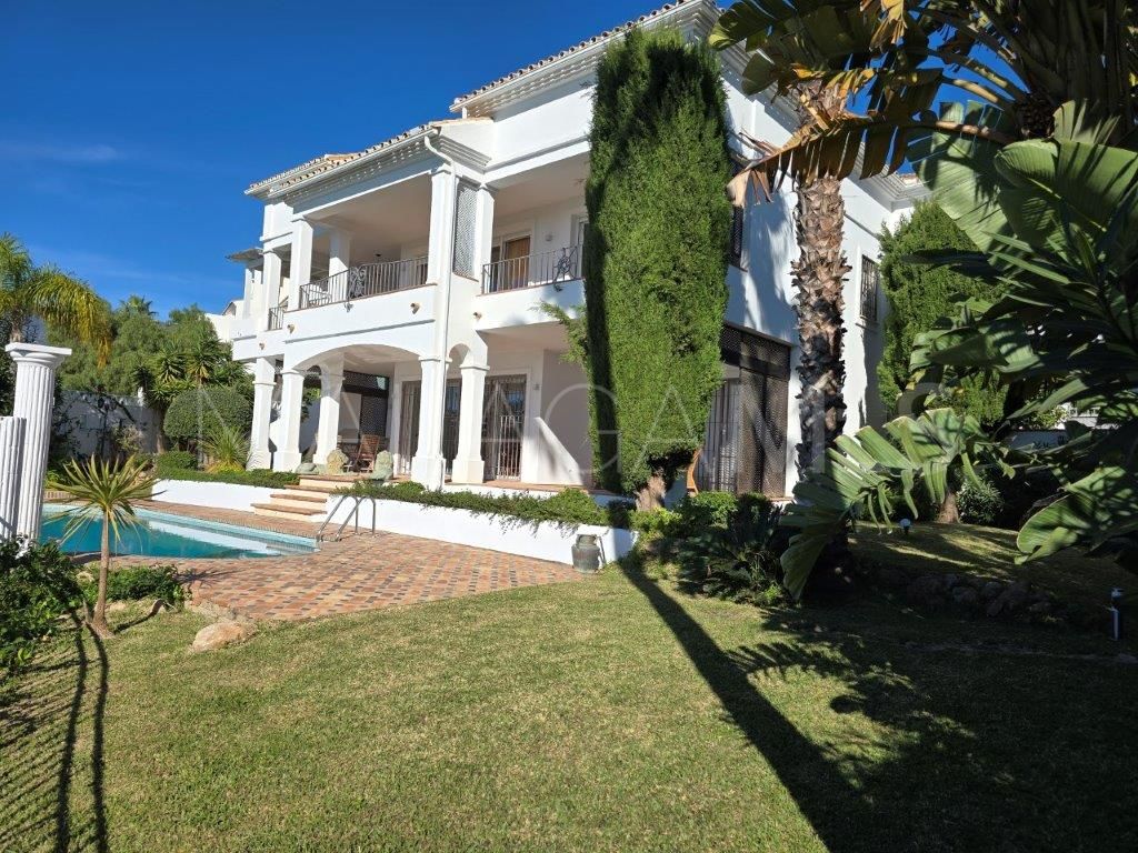 Villa for sale in Rio Real