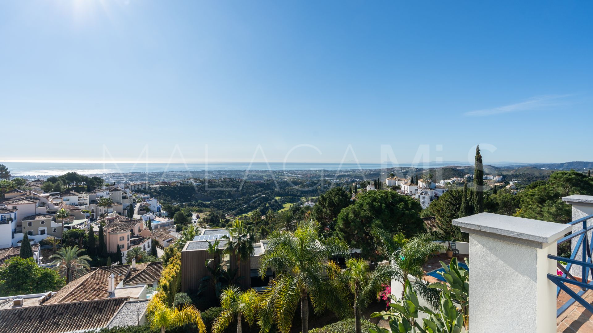 El Madroñal villa for sale