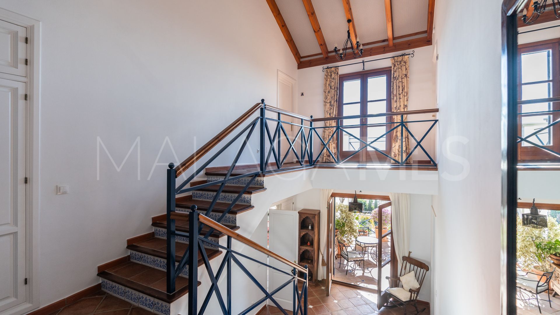 El Madroñal villa for sale