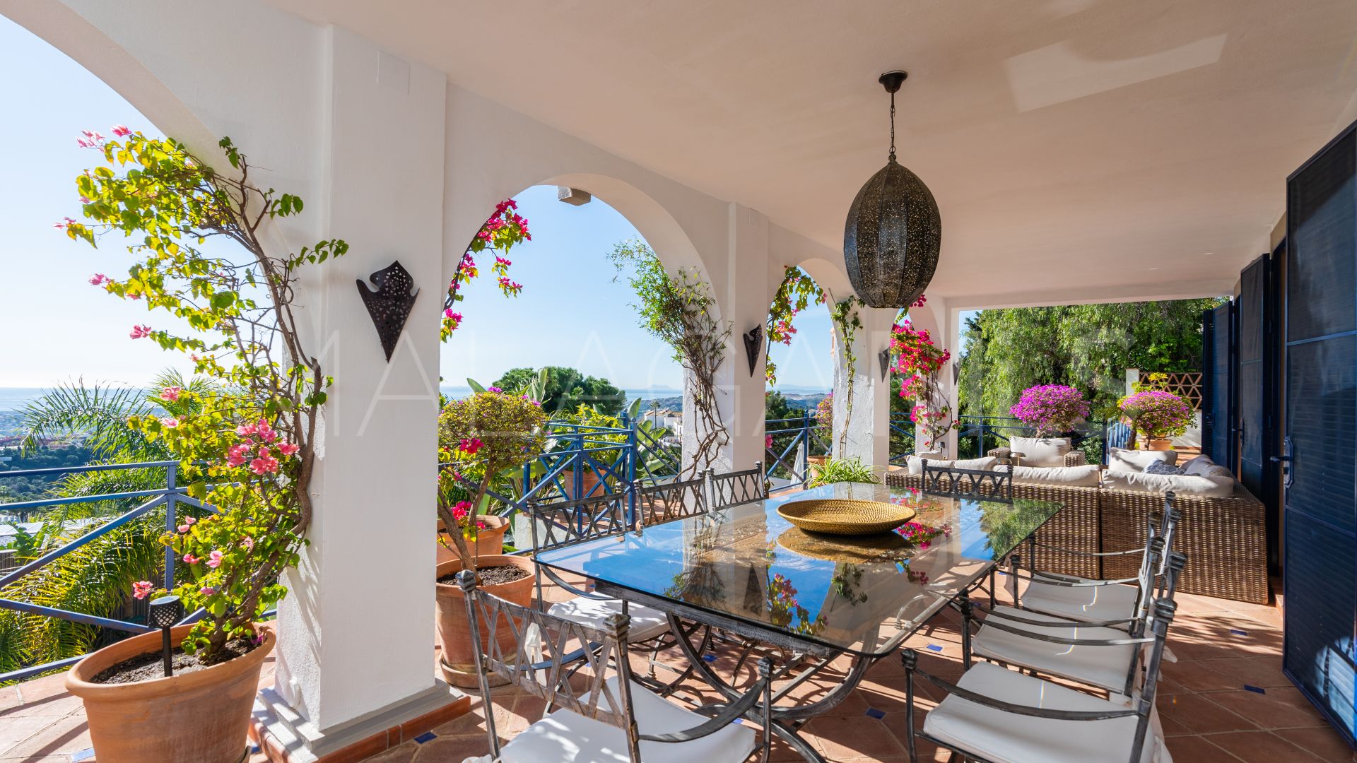 El Madroñal villa for sale