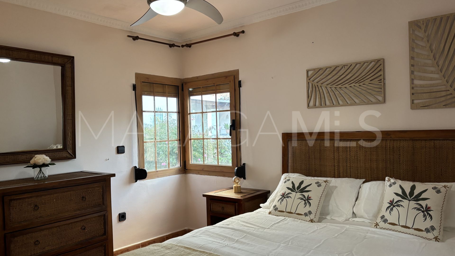 Villa jumelée for sale in Balcones de Sierra Blanca