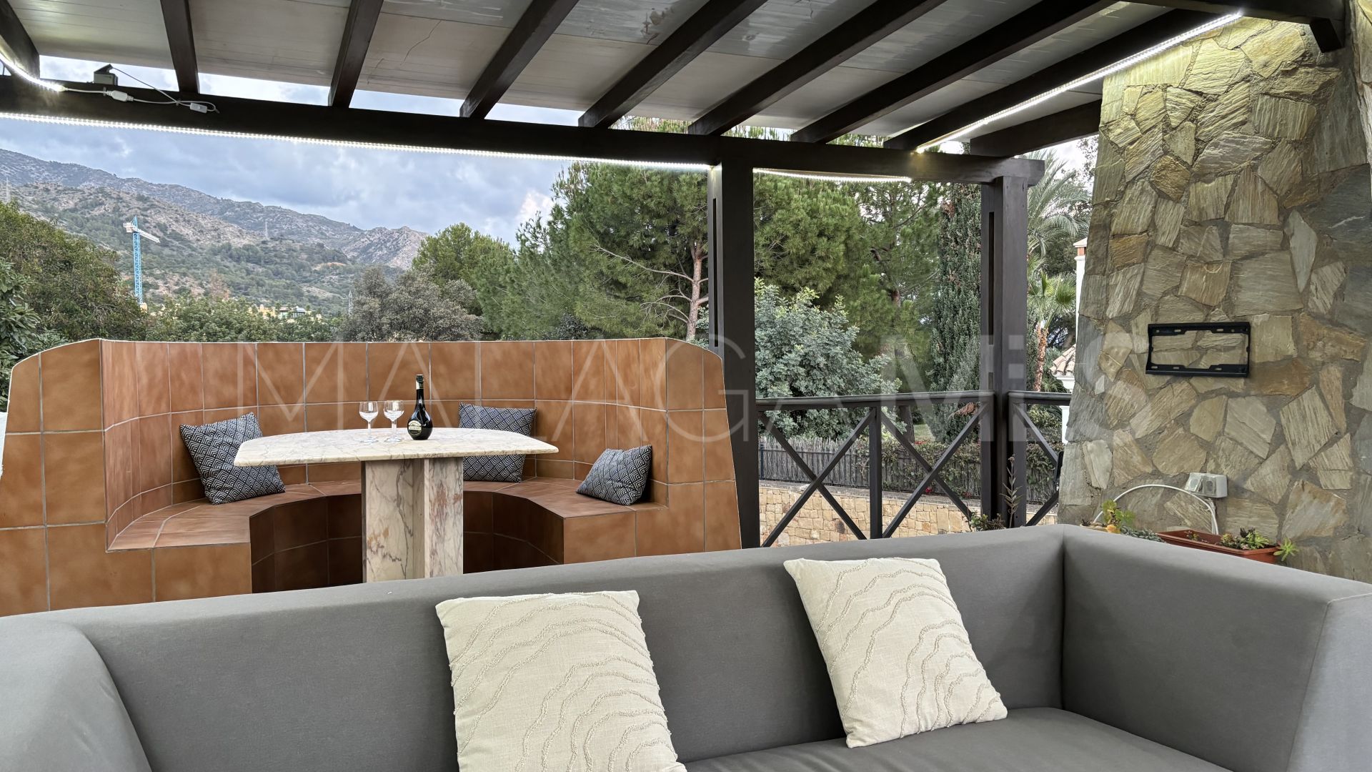 Villa jumelée for sale in Balcones de Sierra Blanca