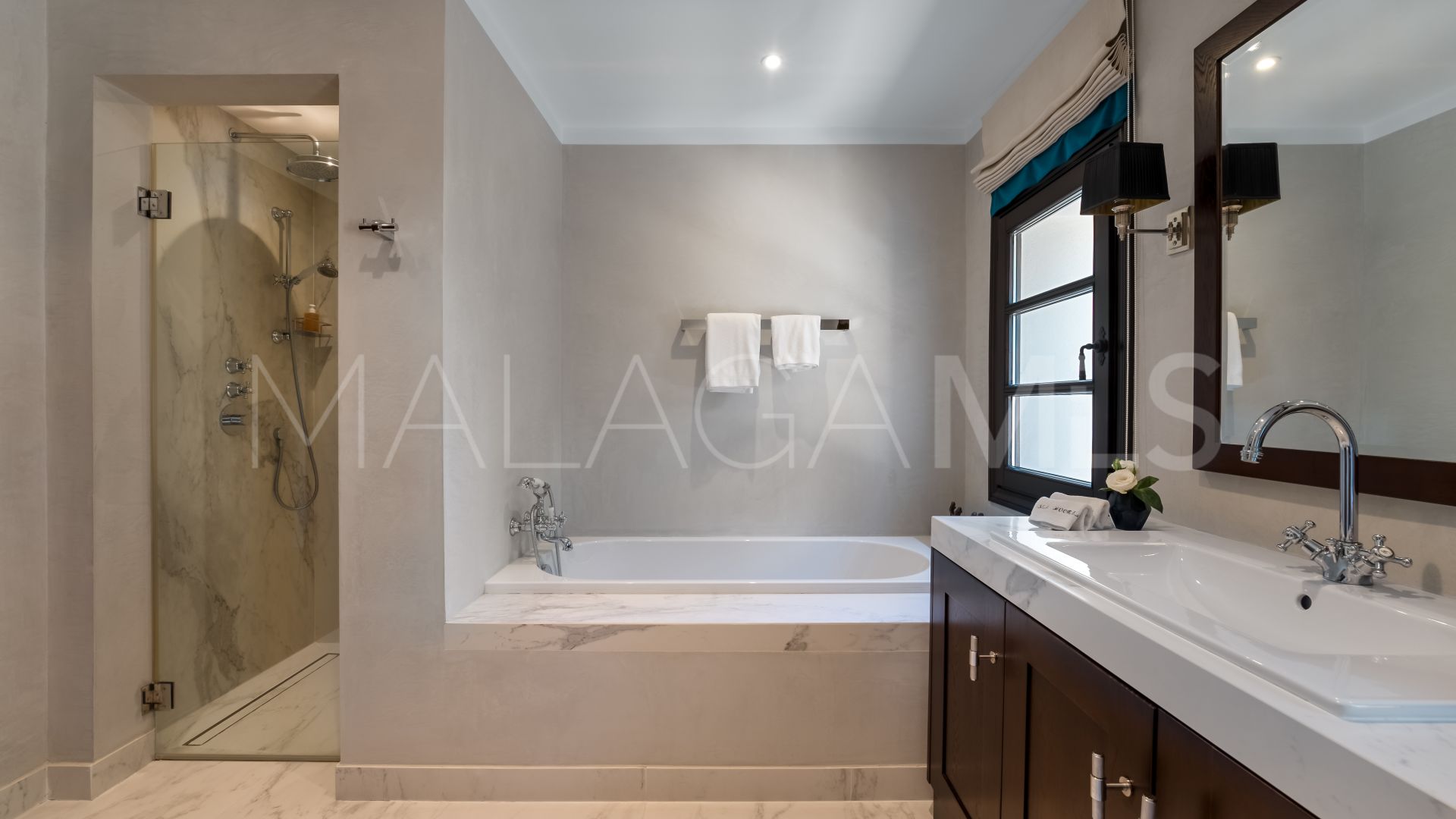 Cascada de Camojan, villa with 7 bedrooms a la venta