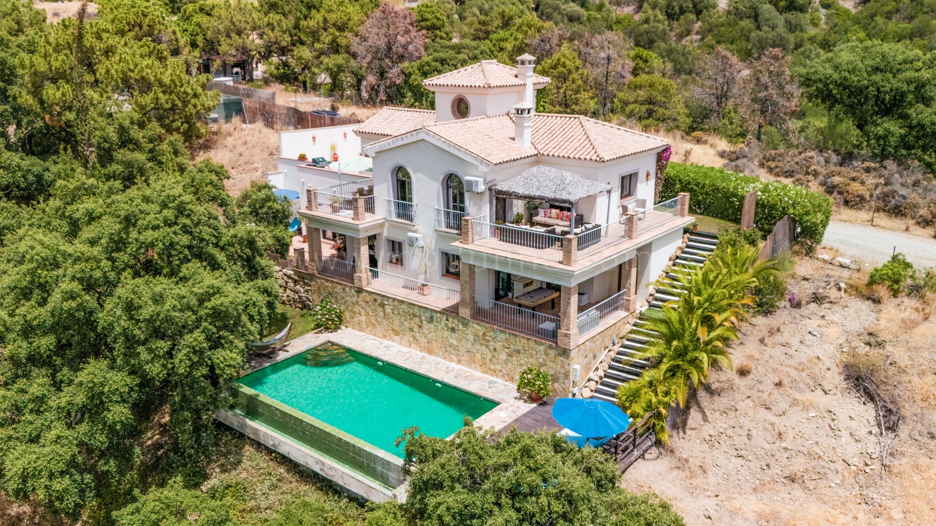 Andalucían Villa with Sea Views in Estepona