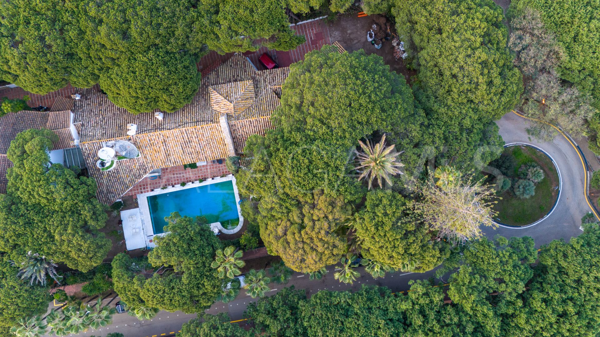 Villa for sale in Cabopino