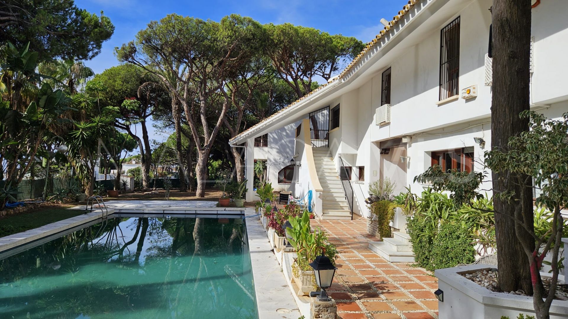 Villa for sale in Cabopino