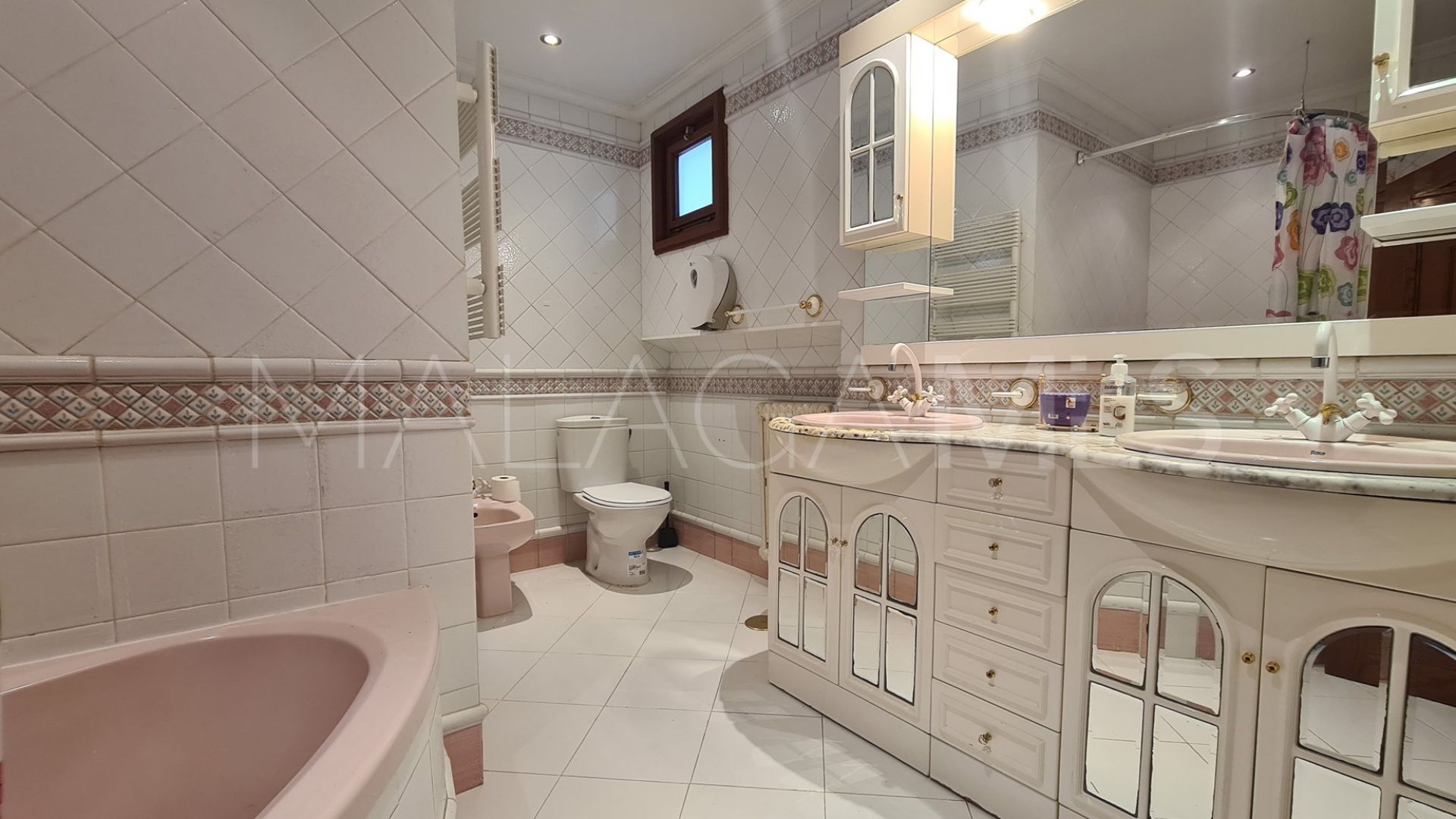 Villa for sale in Cabopino