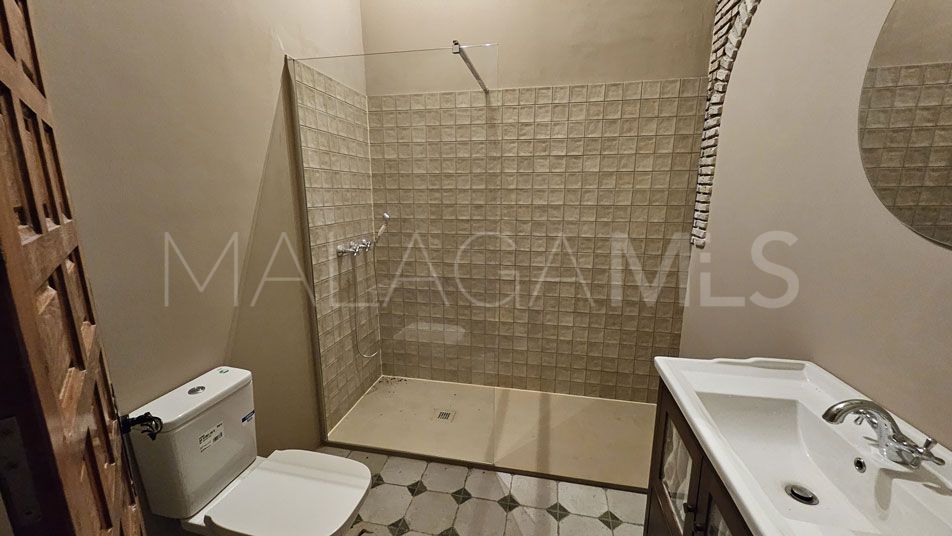 Villa for sale in Manilva