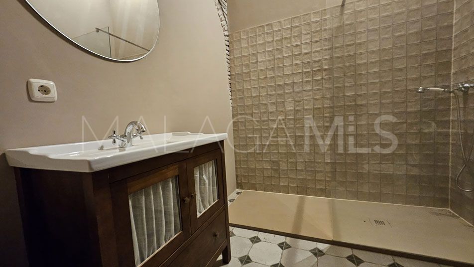 Villa for sale in Manilva