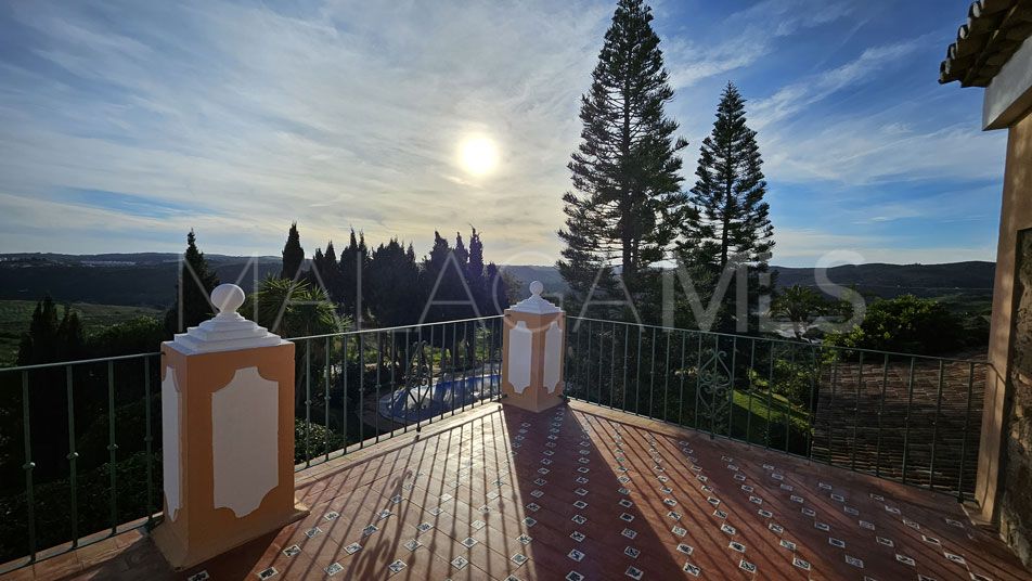 Villa for sale in Manilva