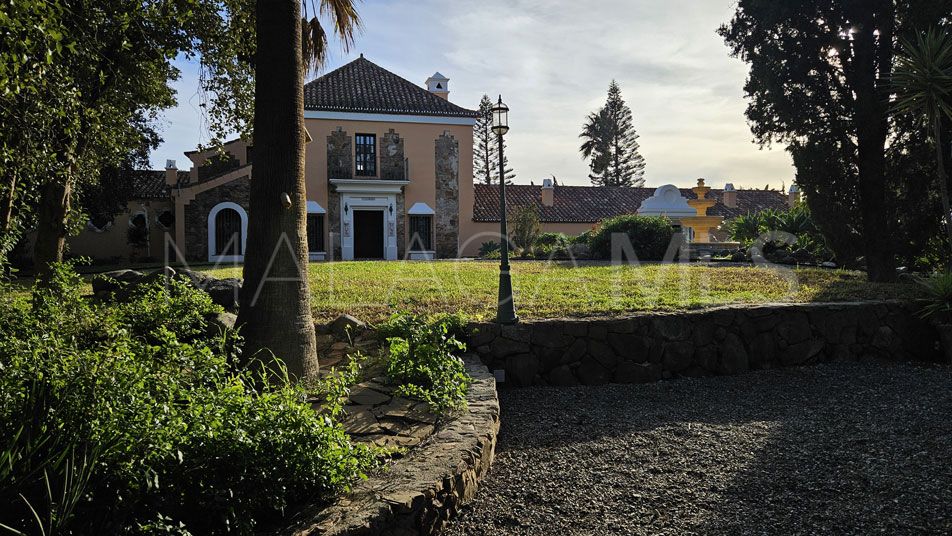 Villa for sale in Manilva