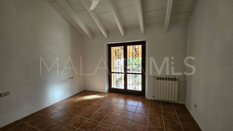 Villa for sale in Manilva