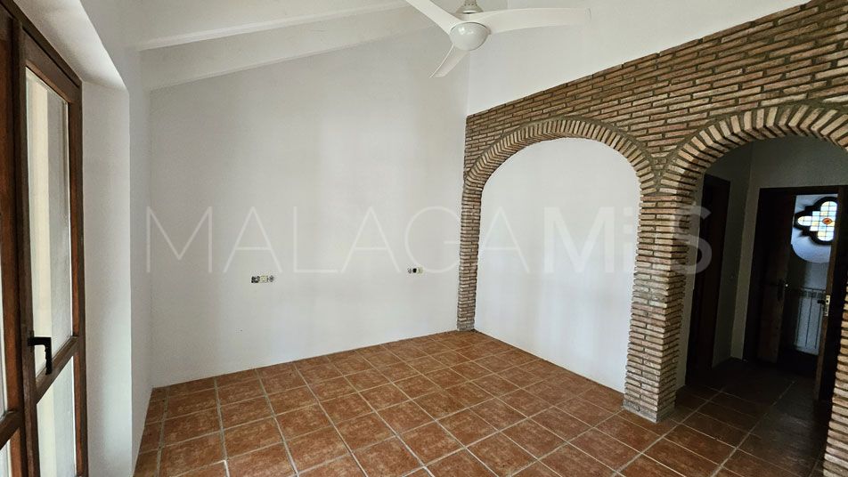 Villa for sale in Manilva