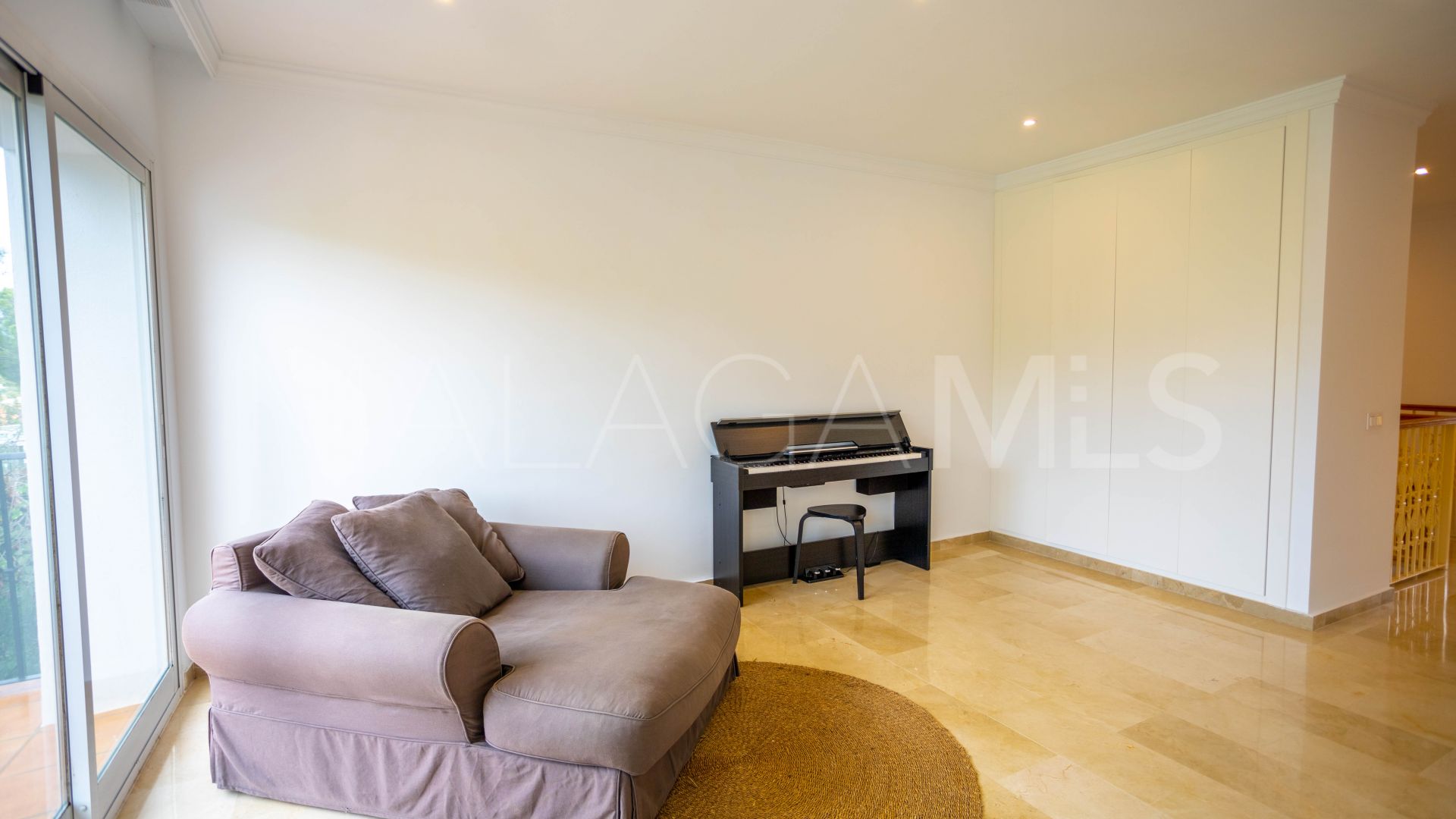 La Quinta, adosado for sale with 4 bedrooms