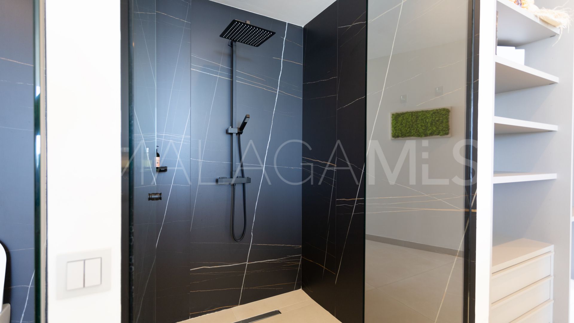 Buy Los Altos de los Monteros villa with 4 bedrooms