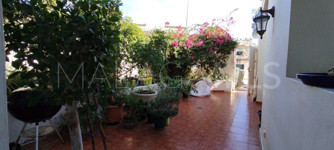 Buy pareado in Altos del Rodeo de 4 bedrooms