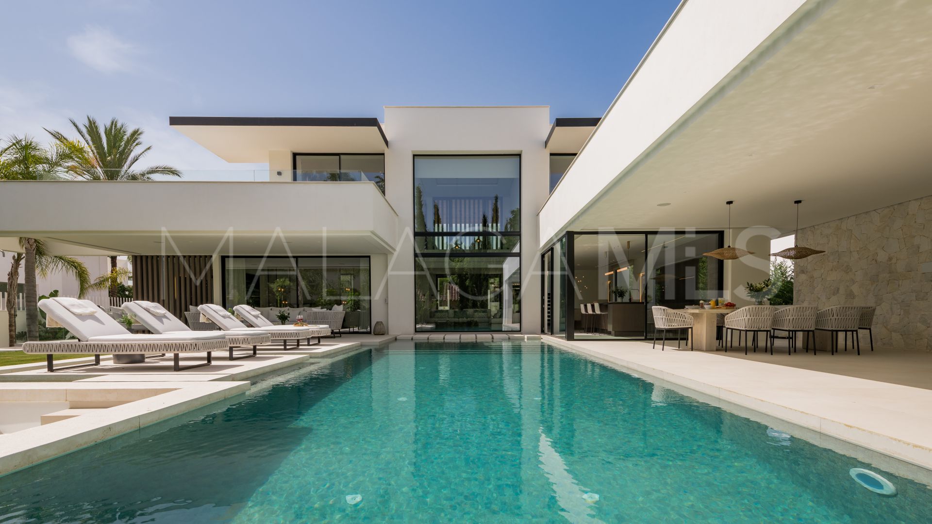 Villa for sale in Marbella City